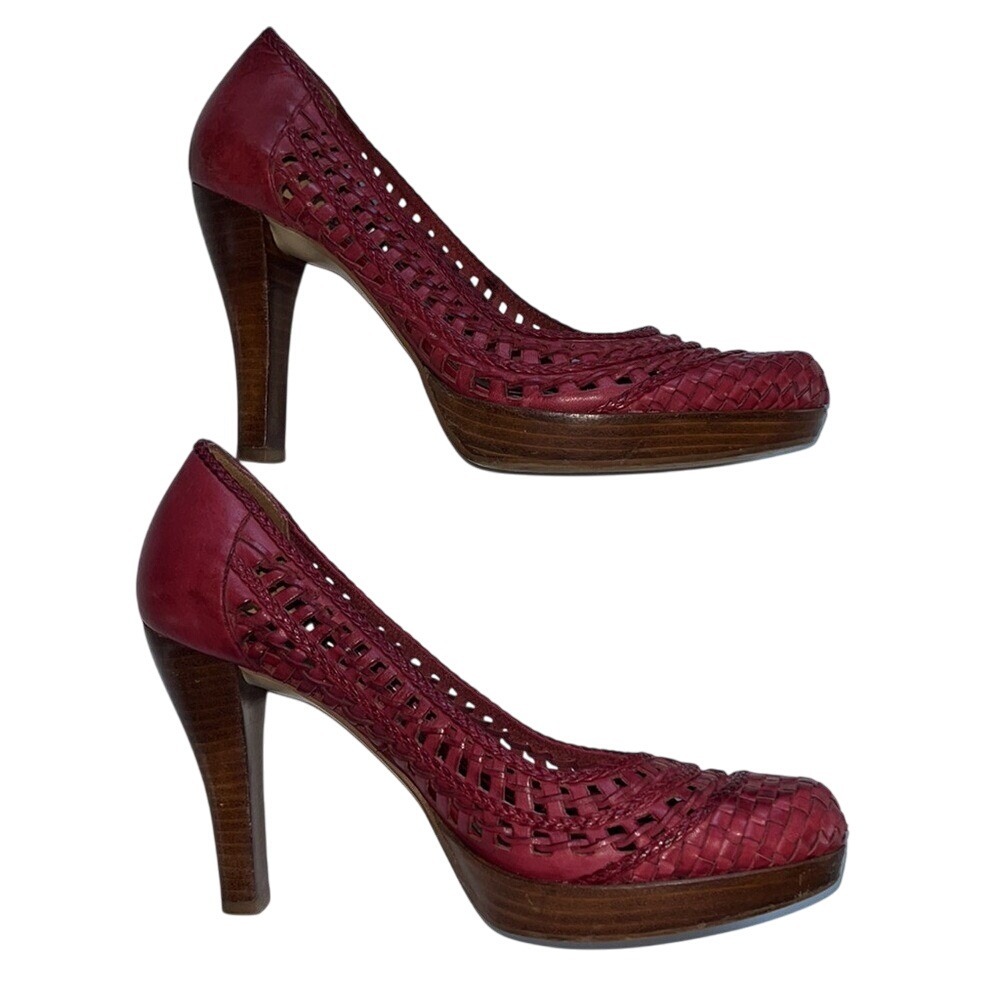 Guess by Marciano Rommy Red Leather Pumps Heels Sz 8.5 Open Weave Platform